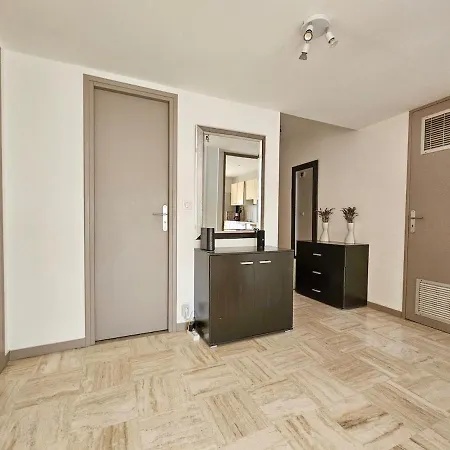 Appartamento Superbe 2 Pieces 70m Parking Prive Climatisation